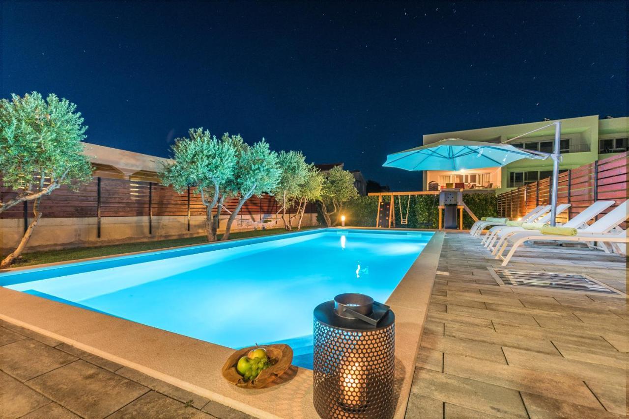 Villa Olea With Heated Pool And Jacuzzi Sukosan Exterior photo